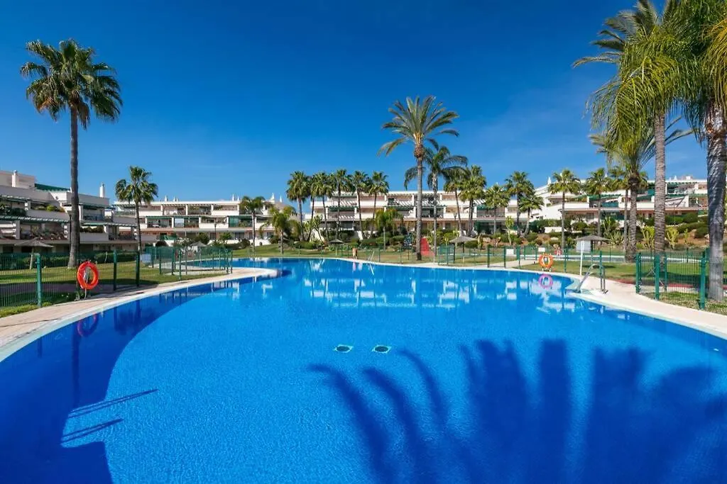 Stunning Apartment Next To Puerto Banus Marbella