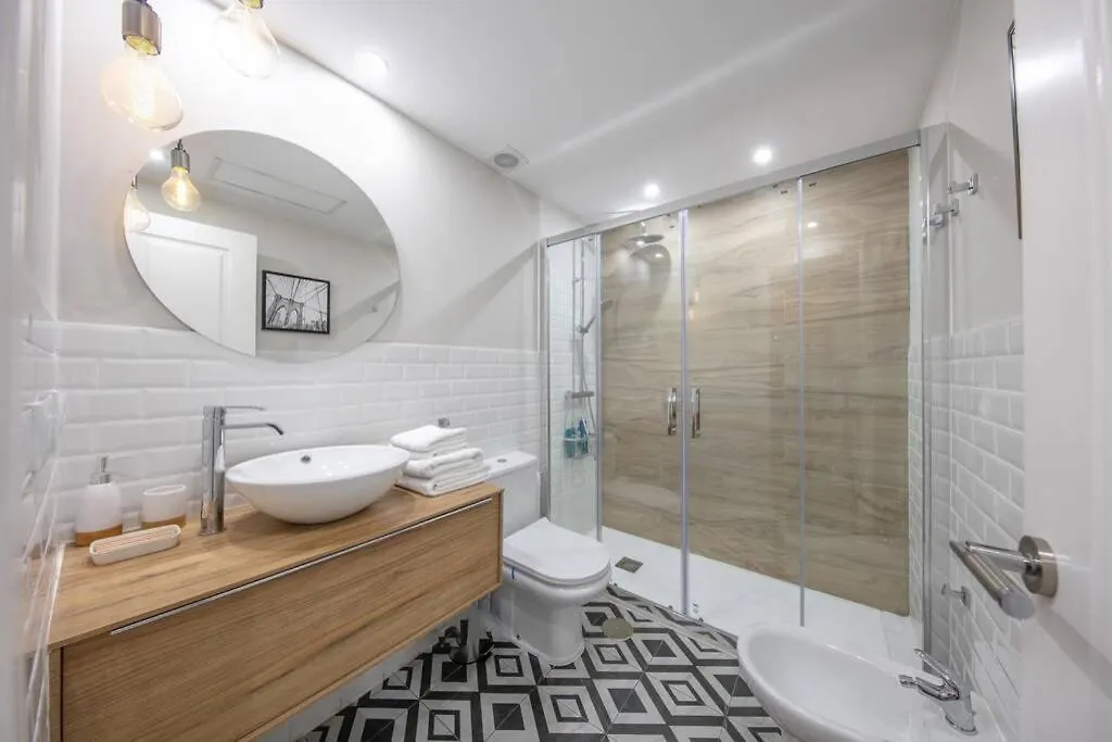 Stunning Apartment Next To Puerto Banus Marbella